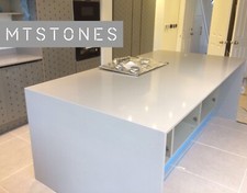 LIGHT GREY QUARTZ KITCHEN
